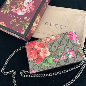 New Gucci Supreme Rose Bloom Wallet on Chain